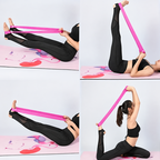 Sangle Pilates utilisée pour plusieurs exercices d’étirement